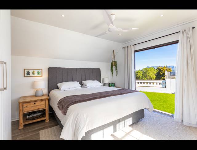 4 BEDROOM HOUSE FOR SALE IN FLAMINGO VLEI